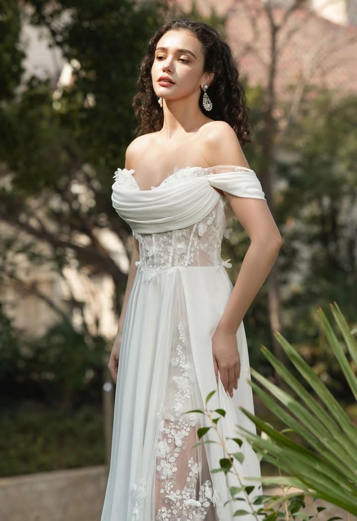 wedding dresses 